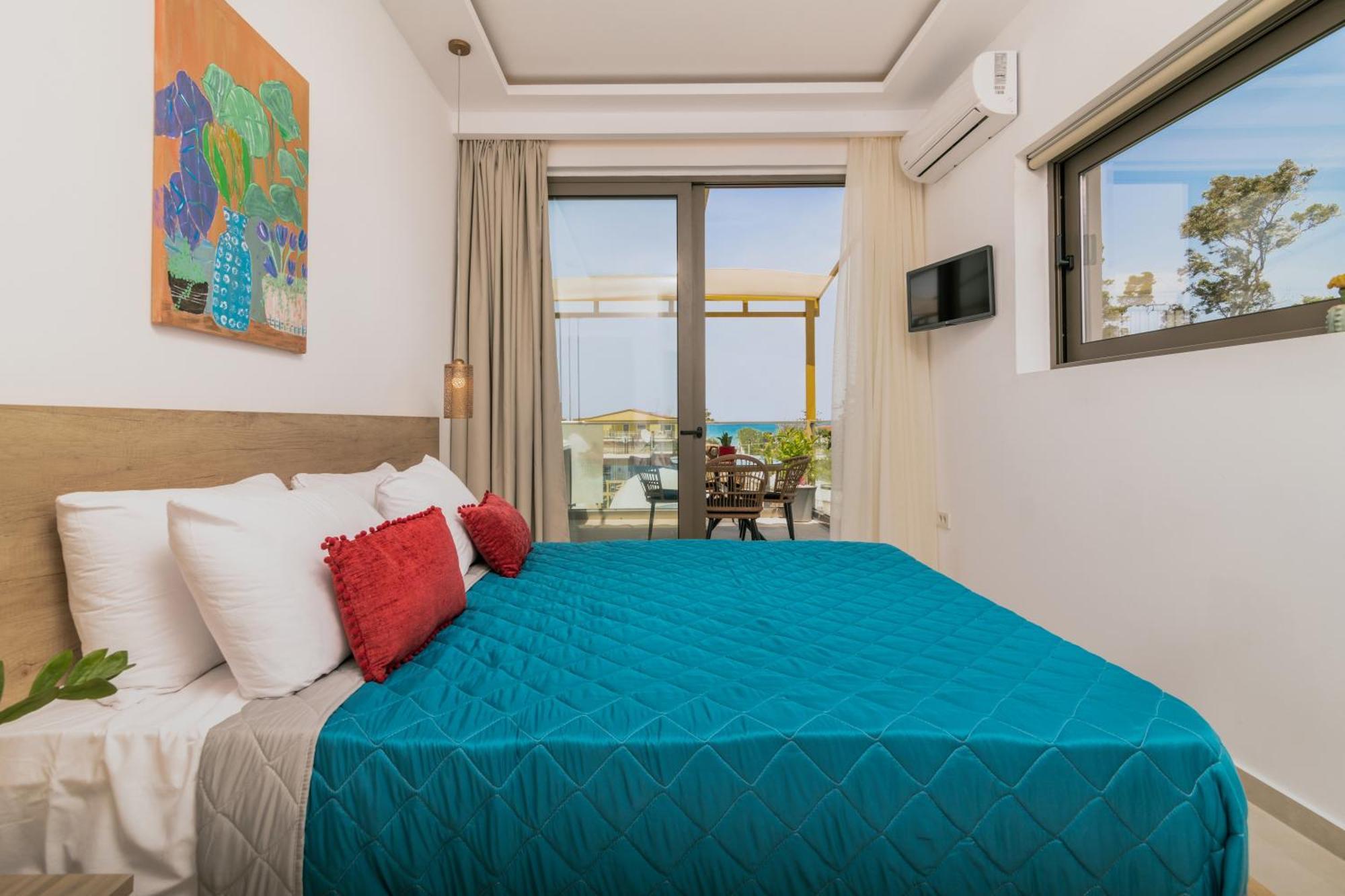Aphrodite & - 140m From The Beach, By Zantewize Apart Otel